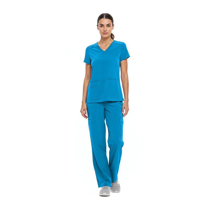 8400 WOMEN'S COOL STRETCH V-NECK TOP AND CARGO PANT SET