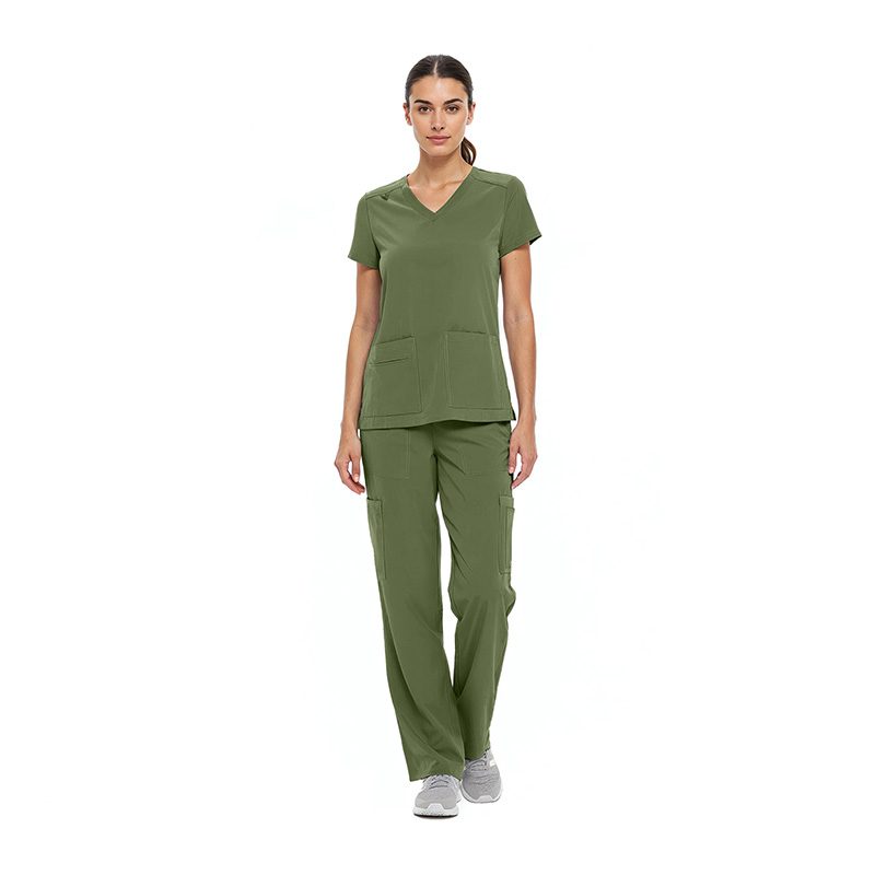 8400 WOMEN'S COOL STRETCH V-NECK TOP AND CARGO PANT SET