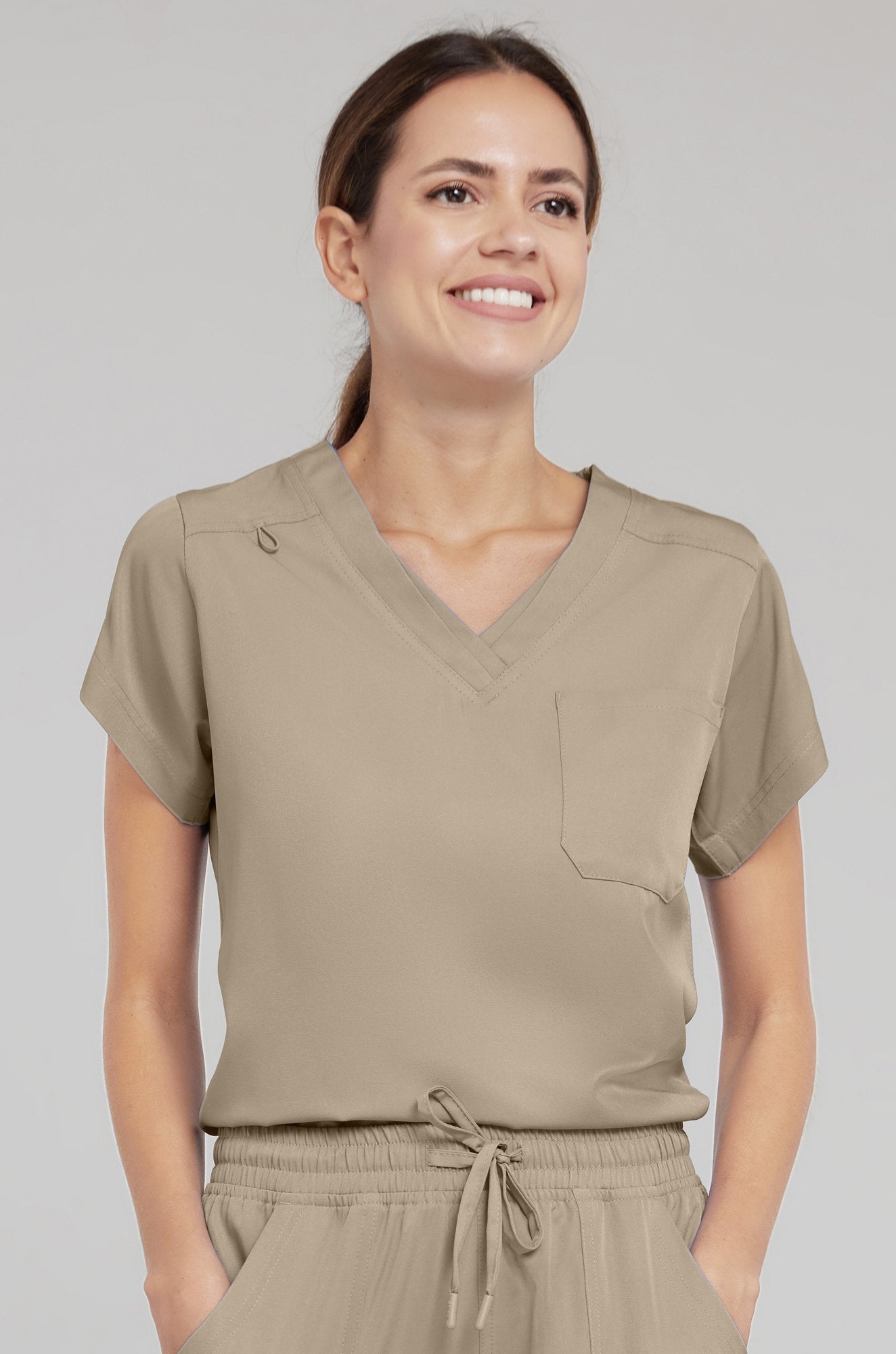 4135 - Kim - V-Neck Tuck In Scrub Top